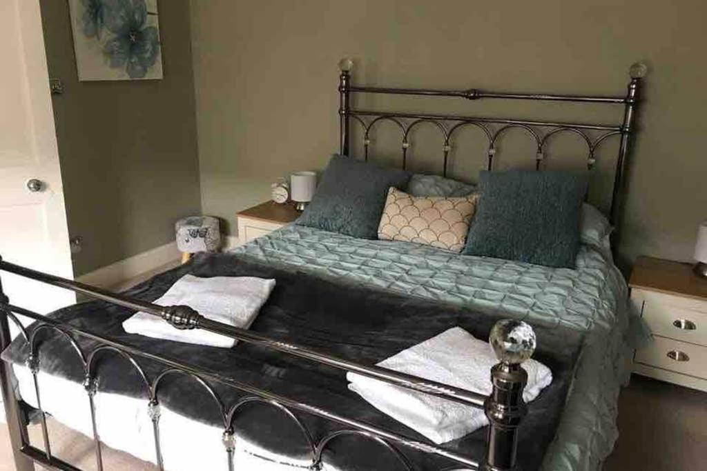 8A Tweed Cottage, Just Off The High St In Peebles Extérieur photo