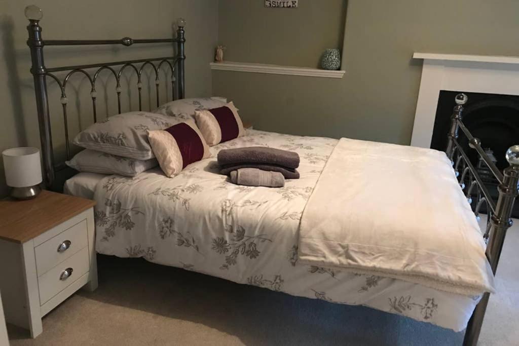 8A Tweed Cottage, Just Off The High St In Peebles Extérieur photo