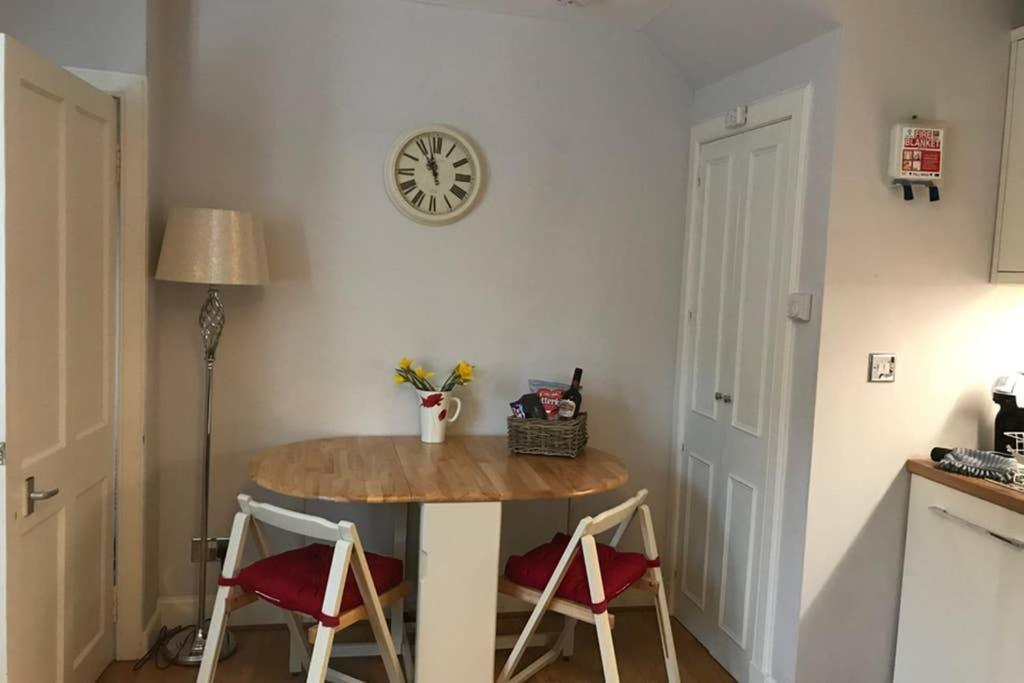 8A Tweed Cottage, Just Off The High St In Peebles Extérieur photo