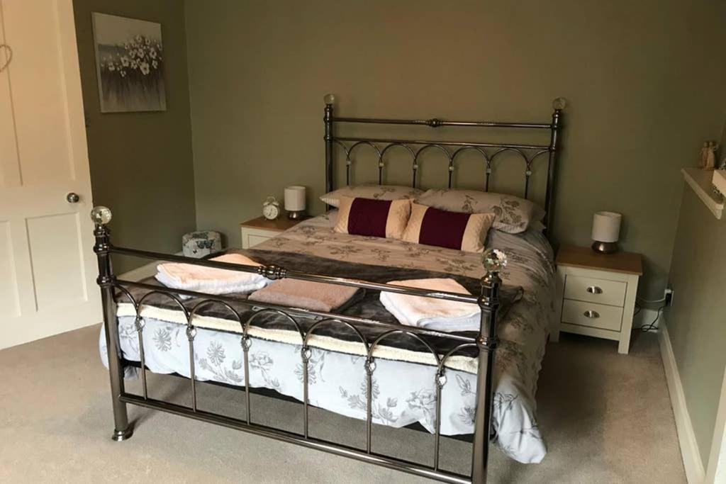 8A Tweed Cottage, Just Off The High St In Peebles Extérieur photo