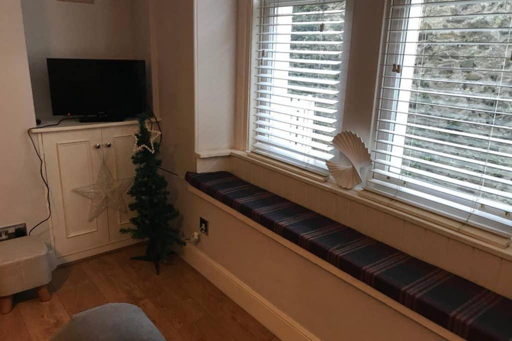 8A Tweed Cottage, Just Off The High St In Peebles Extérieur photo